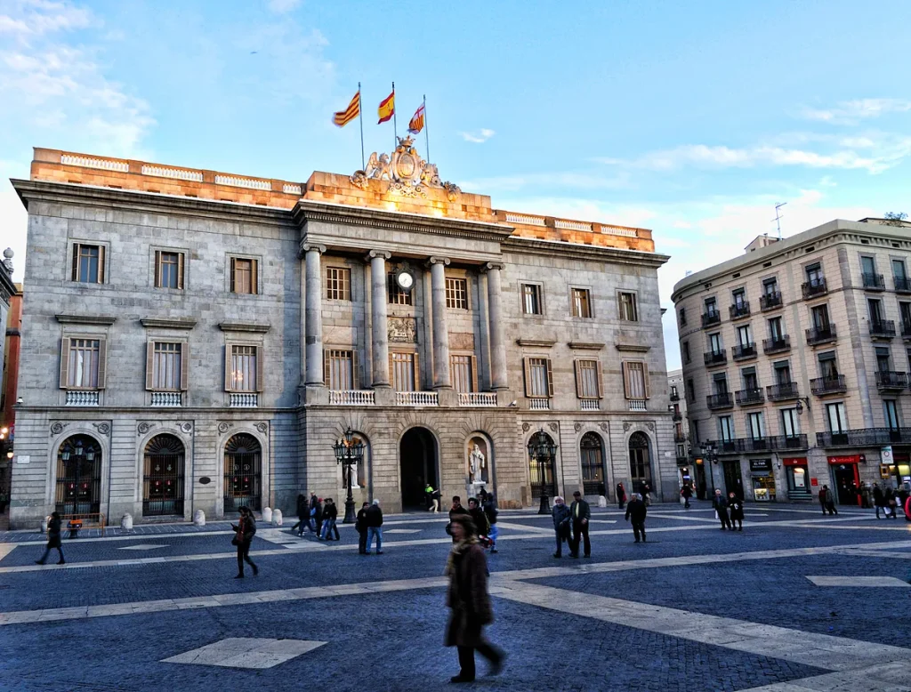 Igualada, Barcelona y Reus, los municipios catalanes con más deuda per cápita