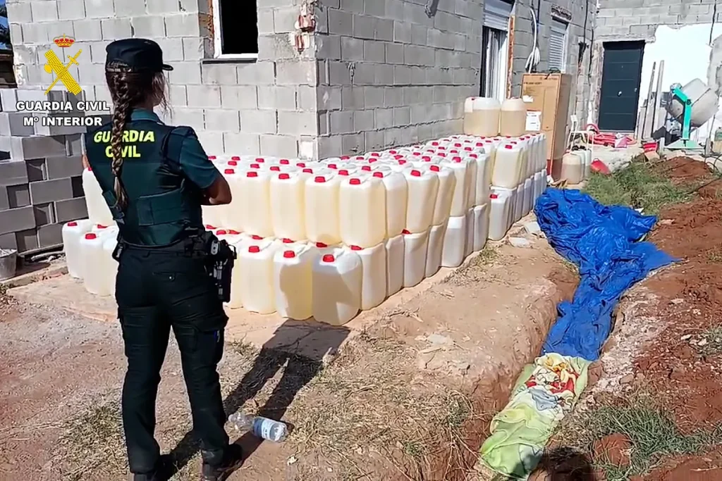 Petaqueros, los gasolineros del narco que están haciendo su agosto y se aprovechan de lagunas legales para eludir a la Justicia
