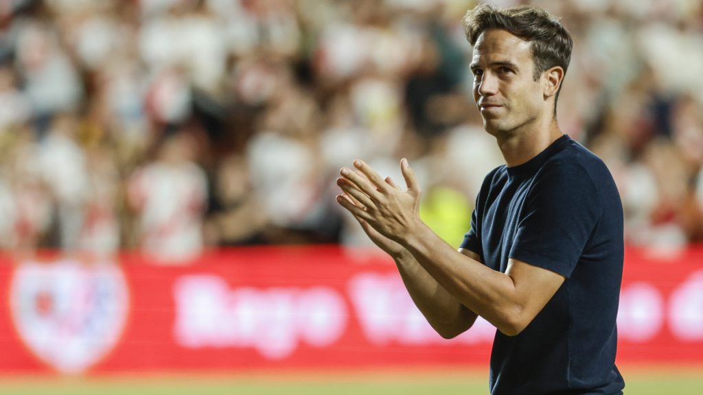 ¿El Barcelona? El césped también preocupa al Rayo