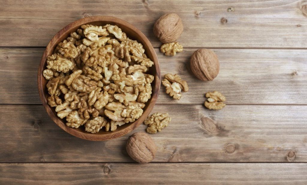 ¿Insomnio? Un puñado de nueces en la cena podría ayudar a combatirlo