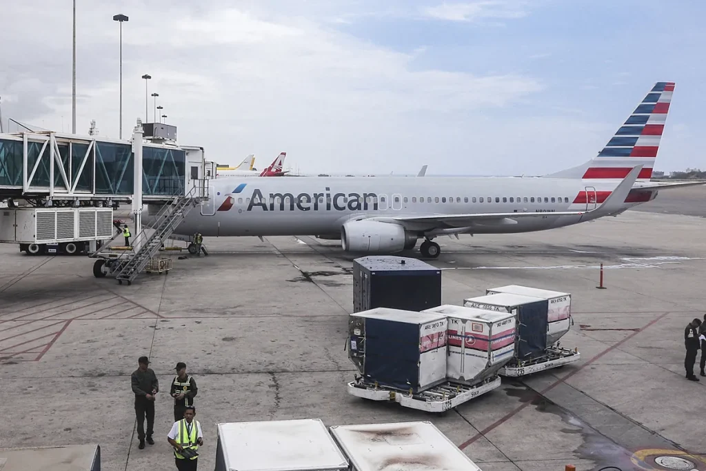 American Airlines deberá pagar 9,3 millones a un pasajero que sufrió un derrame cerebral en un vuelo a Madrid