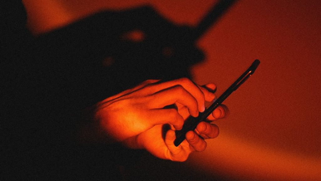 Apple blinda la memoria del iPhone 17 contra software espía