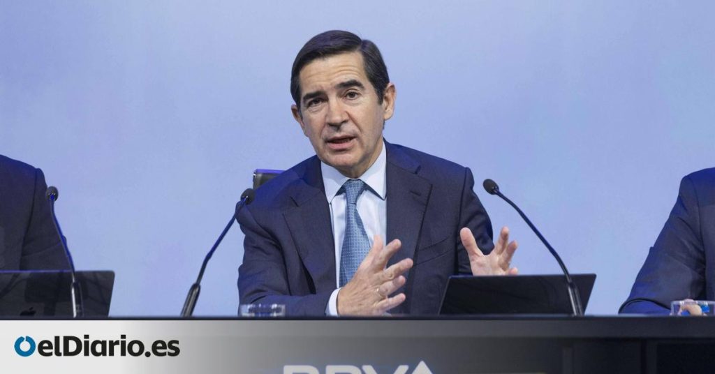 BBVA anuncia por sorpresa un dividendo para atraer a los accionistas de Sabadell