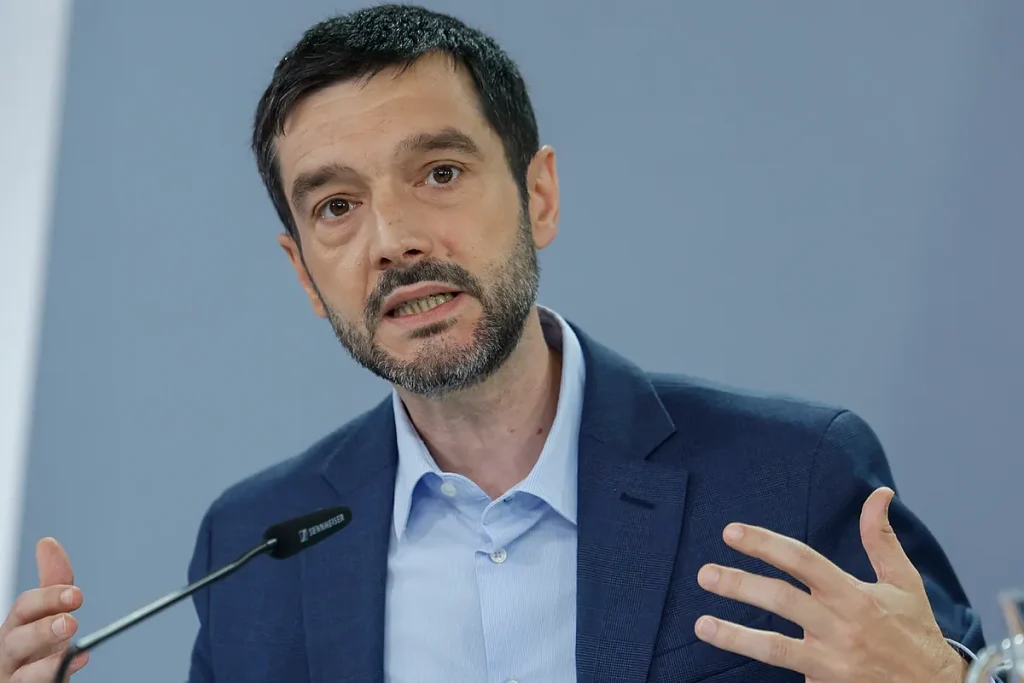 Bustinduy quiere un "plan de intervención urgente" para prohibir la especulación con la vivienda