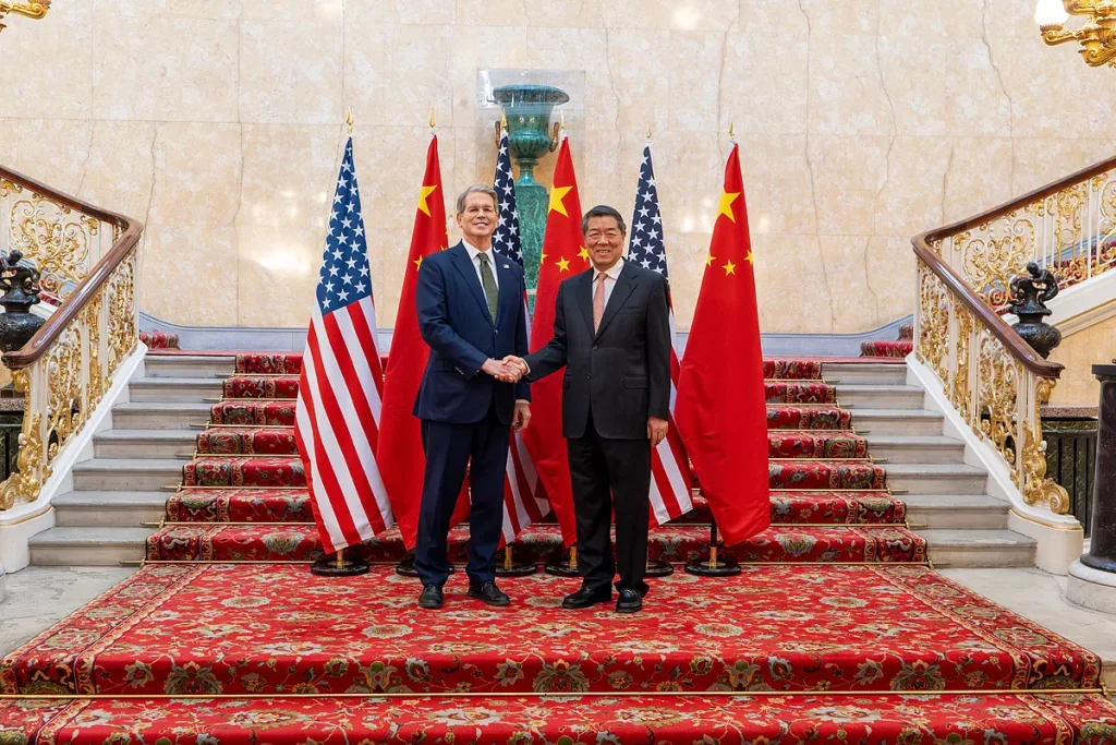 EEUU y China abordan en Madrid el futuro de los aranceles y la continuidad de TikTok: "Es una cita  crucial para la confianza y la estabilidad globales"