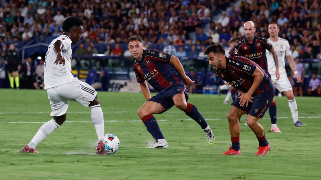 El derbi, otro reto para el 'nuevo' Vini