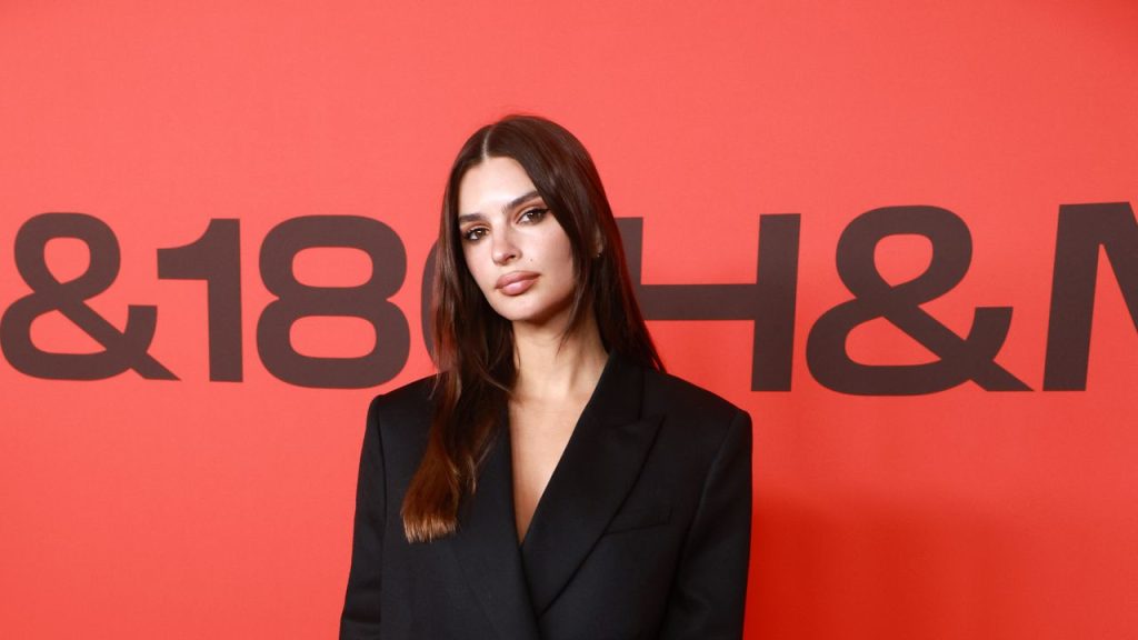Este otoño llevaré la manicura que Emily Ratajkowski y Olivia Palermo lucen en los desfiles de moda