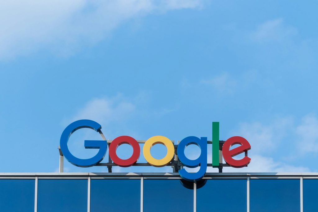 Europa multa a Google con 2.950 millones de euros