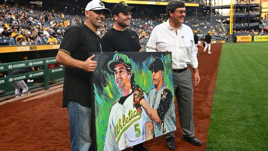 Jack Wilson recreates 19-year-old first pitch to son, Jacob