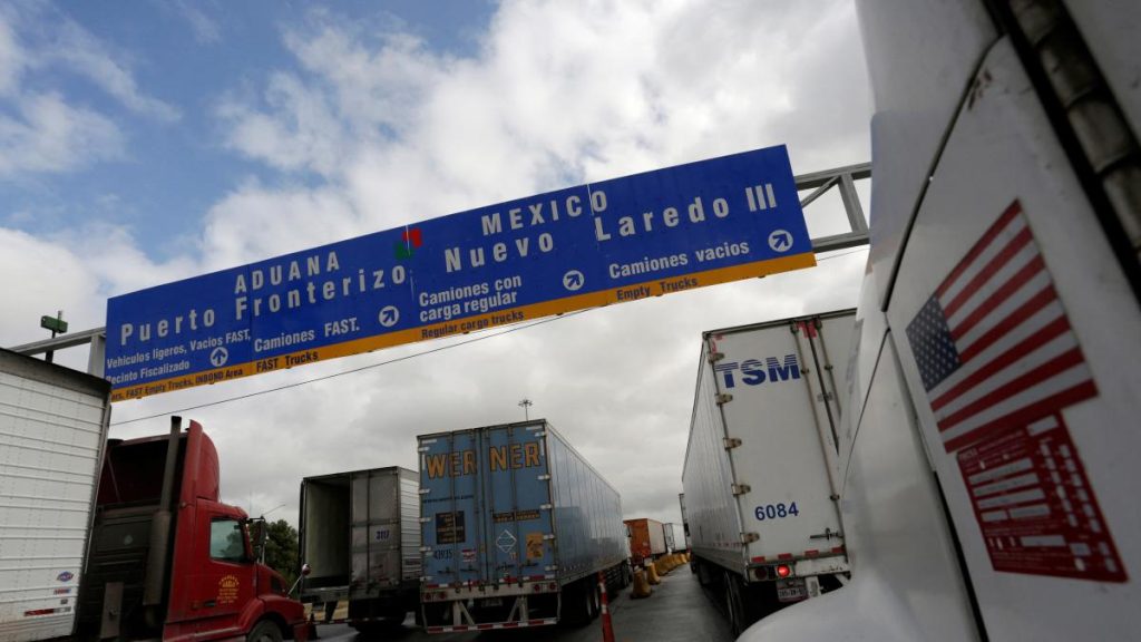 La OCDE prevé menos crecimiento y más inflación en EE.UU. en la era Trump