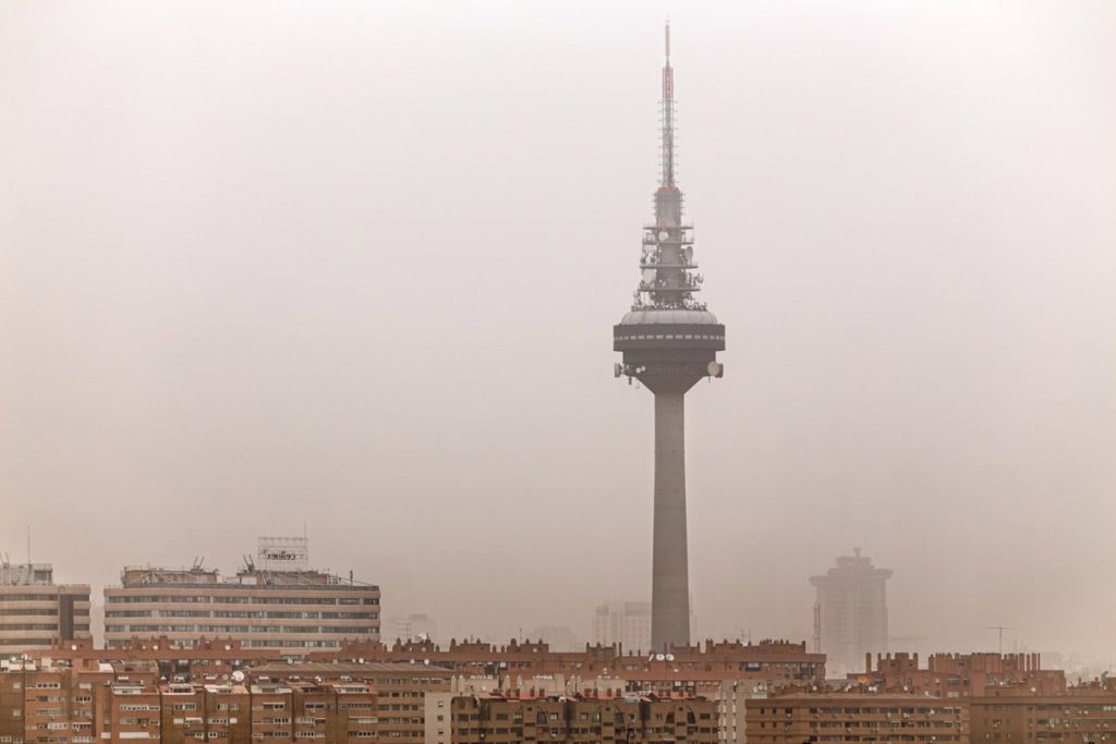La contaminación del aire se asocia con un aumento en el número de infartos