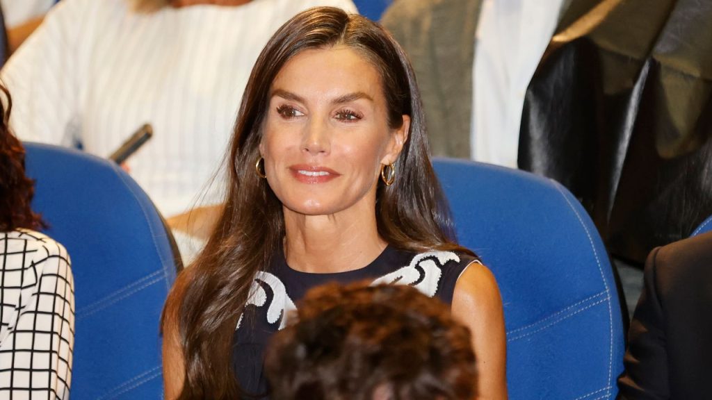 La reina Letizia ha apostado por esta firma francesa (que ya vistió en verano) para la rentrée
