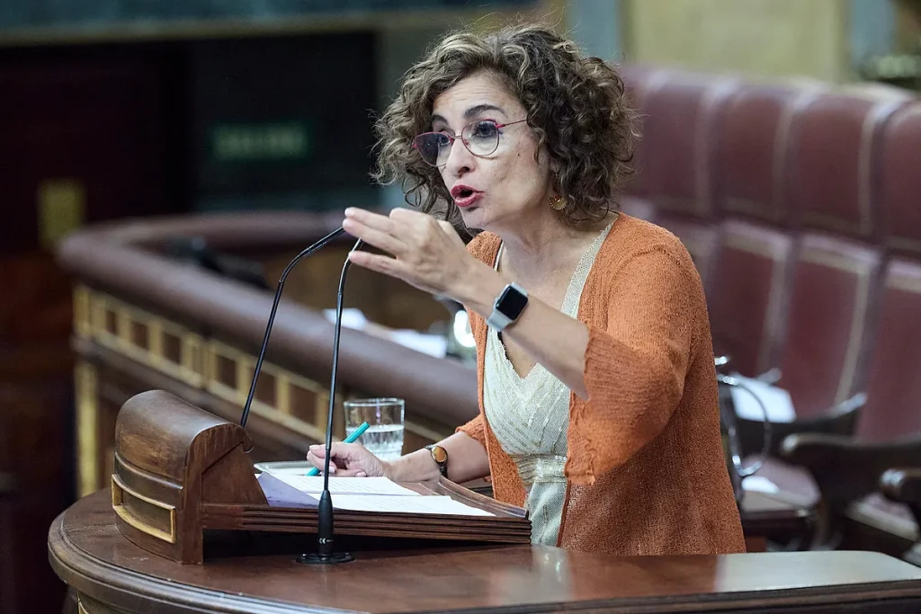 La revisión al alza del PIB apuntala una recaudación récord sobre los 300.000 millones