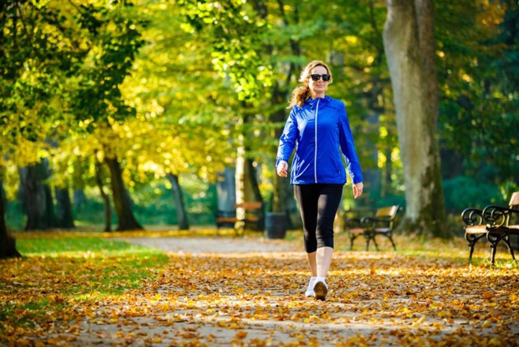 La velocidad al caminar, un indicador clave contra el cáncer: lo que la ciencia ha descubierto
