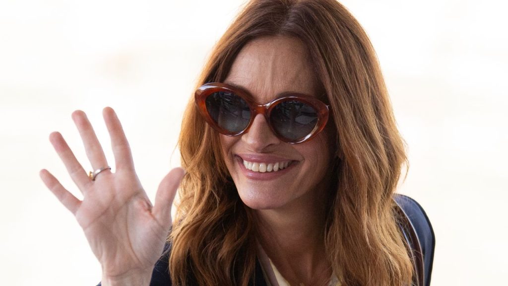 La verdadera razón por la que Julia Roberts y Amanda Seyfried han llevado el mismo ‘look’ en el Festival de Venecia