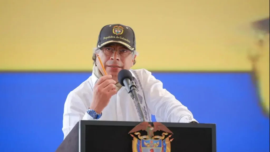'Llegó al final el contrato, hay que proceder a la licitación, es la ley'