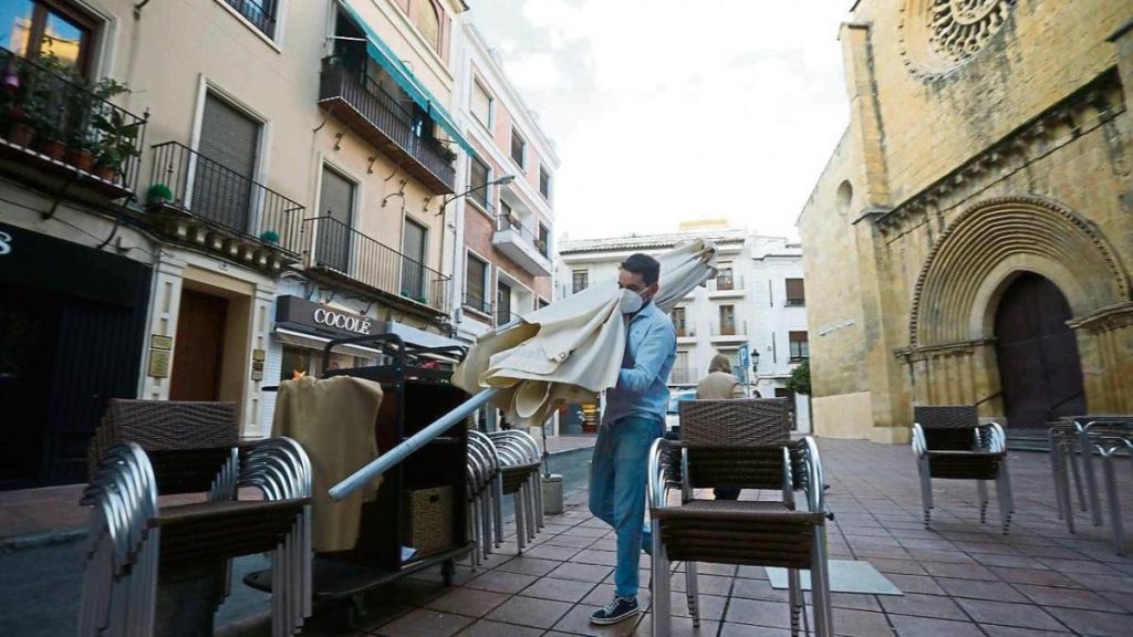 Los ERTE de la covid protegieron menos a los jóvenes que a los trabajadores mayores