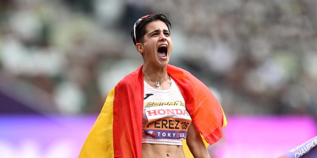 María Pérez abre el Mundial de Tokio con un oro descomunal en los 35km