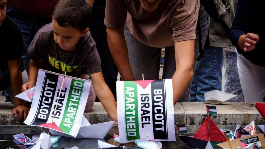 Microsoft suspende servicios de nube y de IA a unidad militar de Israel acusada de espiar a civiles palestinos