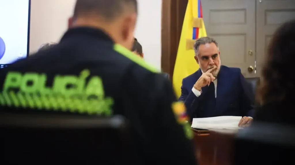 Ministro Benedetti aseguró que orden del presidente Petro de detener la erradicación forzada se cumplirá ‘de forma inmediata’