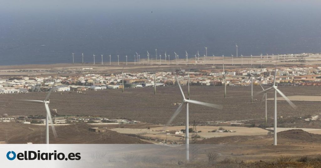 Moody's y Fitch elevan la calificación de España por sus "mejoras en el mercado laboral" y su "modelo de crecimiento más equilibrado"