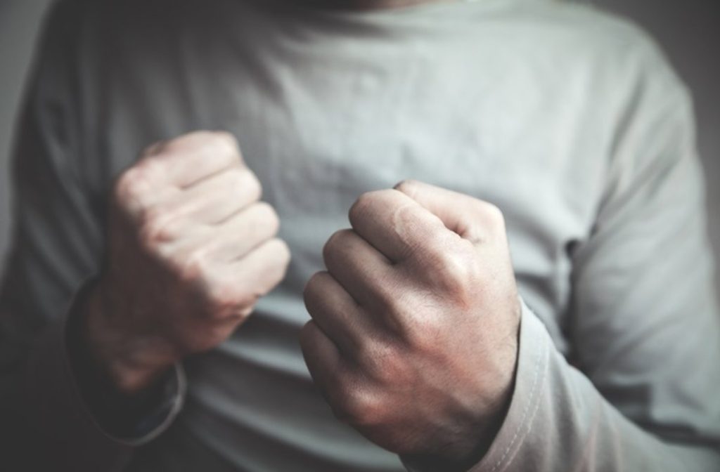 Presenciar peleas cambia tu cerebro y te hace más violento