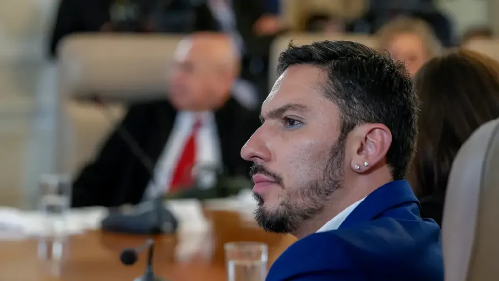 Presidente Gustavo Petro aceptó la renuncia del ministro de Igualdad, Juan Carlos Florián Silva después de haber estado un mes en el cargo