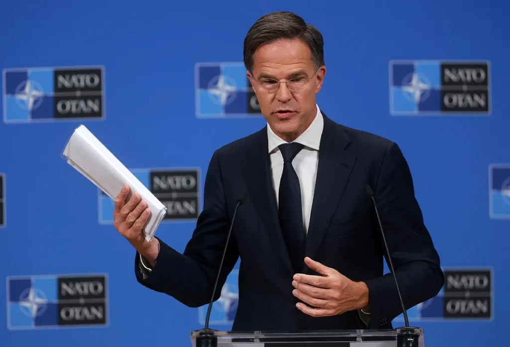 Rusia ya ha violado el espacio aéreo de al menos seis países de la UE y Rutte avisa a Putin: "La OTAN usará todos sus medios militares" para defenderse
