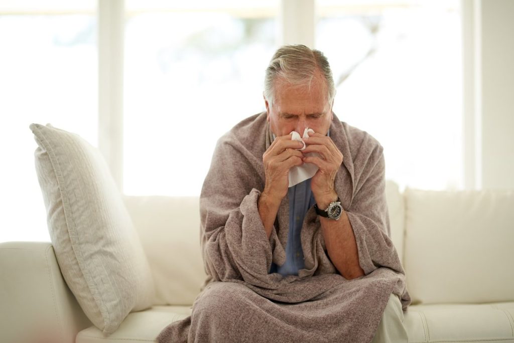 cambios en la microbiota pulmonar y un mayor riesgo de complicaciones