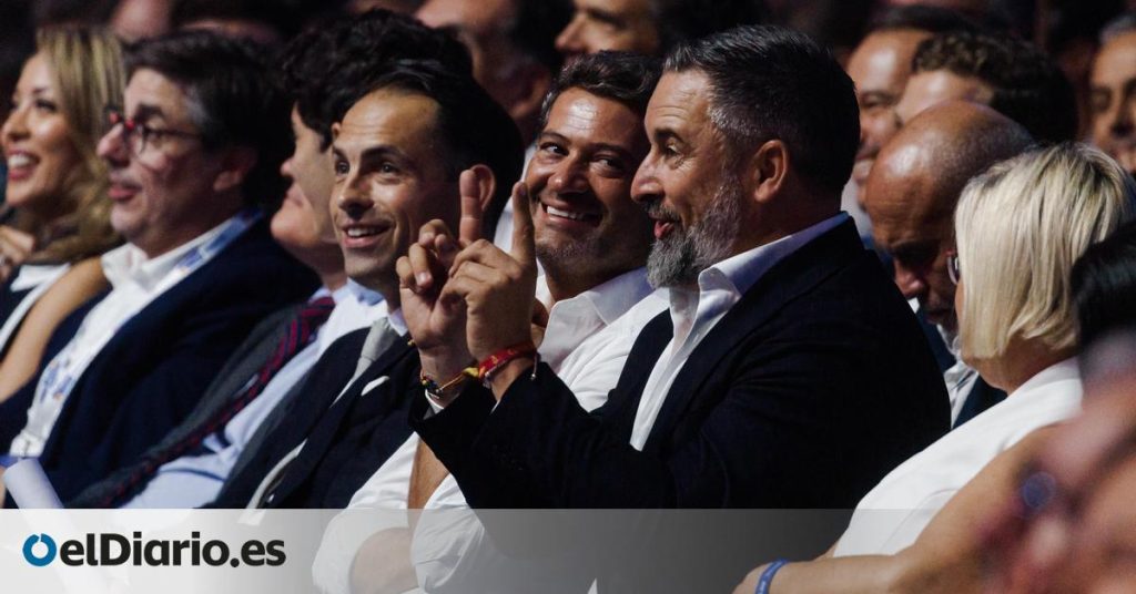 los insultos en el acto de ultras que presidió Abascal