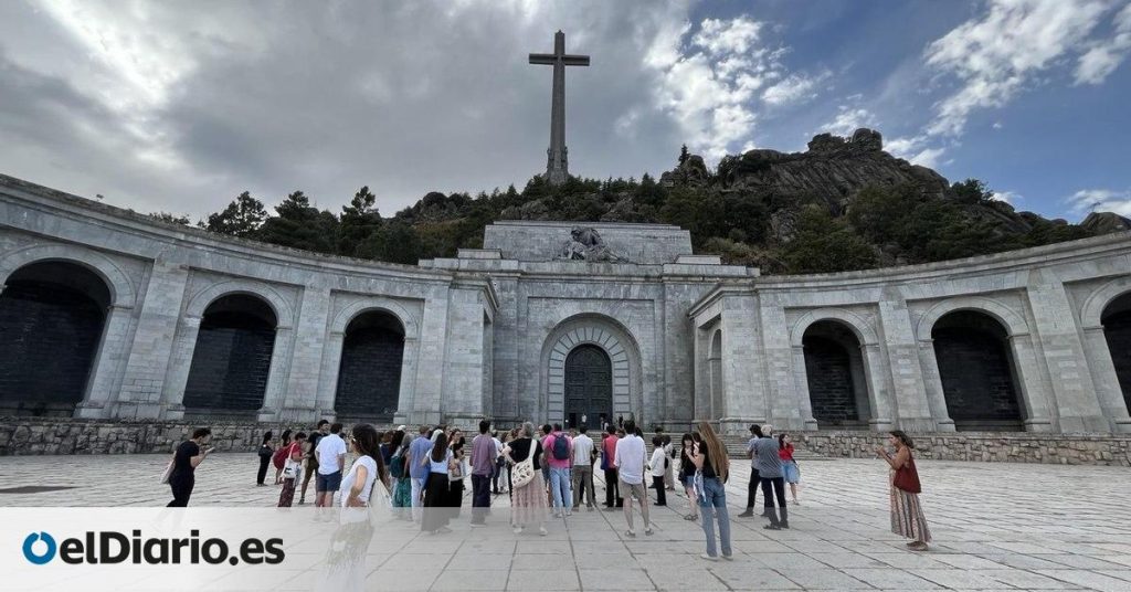 una visita por el mausoleo inexplicado de Franco