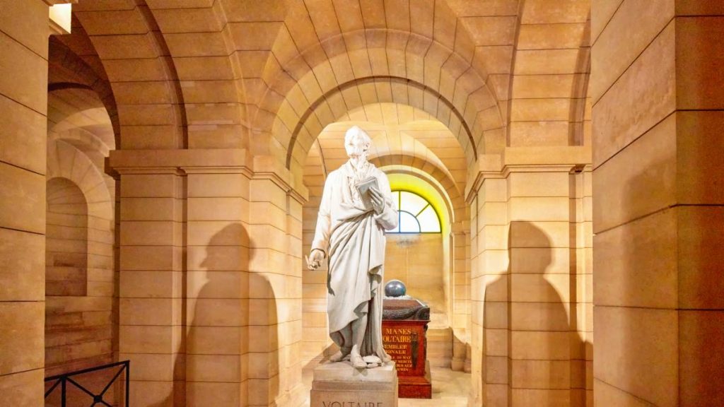 ¡La independencia... de Voltaire!, por Santi Vila
