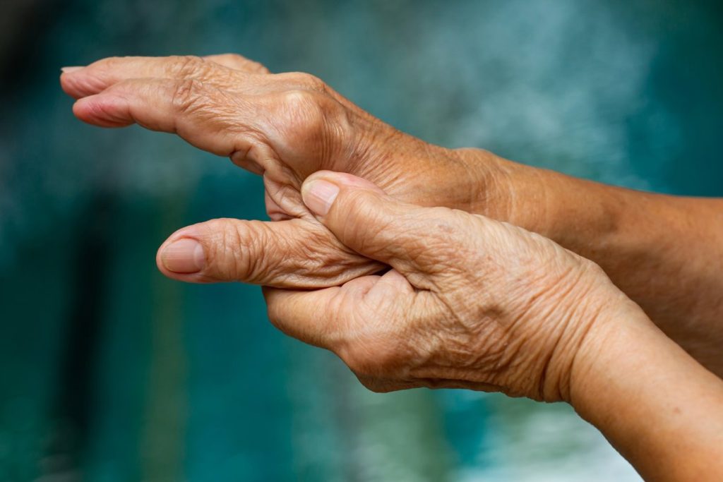 ¿Es efectiva la cirugía para tratar la artrosis de la mano? "Permite recuperar la funcionalidad"